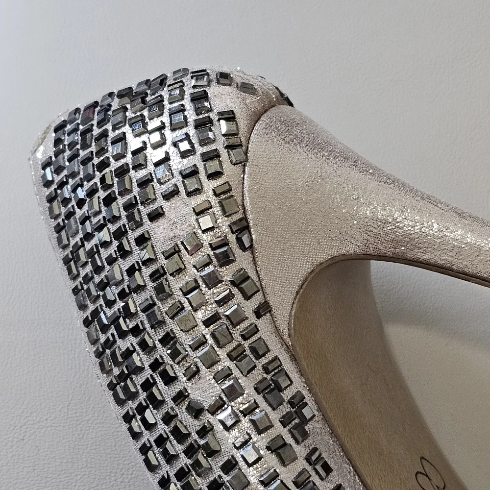 Jessica Simpson Claya Metal Pump in Gold Pewter high heel shoes size 10